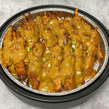 Afbeeldingen van Sate van dijfilet met pindasaus per kilo